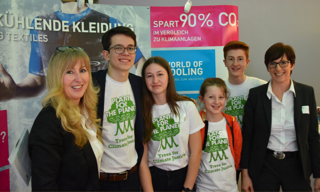 Felix-Finkbeiner-mit-dem-pervormance-Team